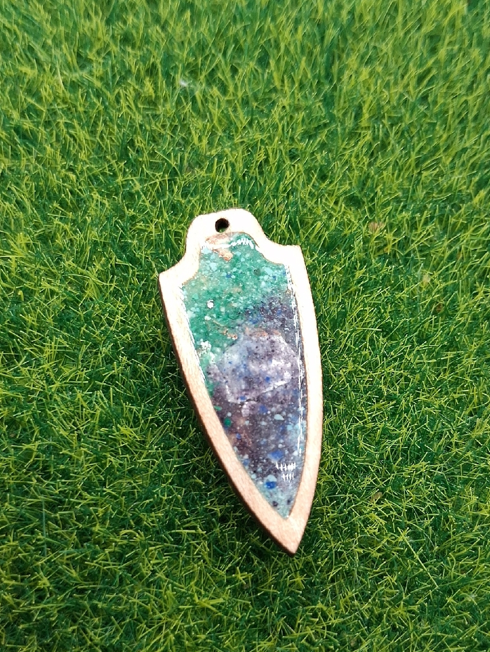 Bula Stone Brand Handmade Arrowhead Resin Pendant in Green and Blue P423